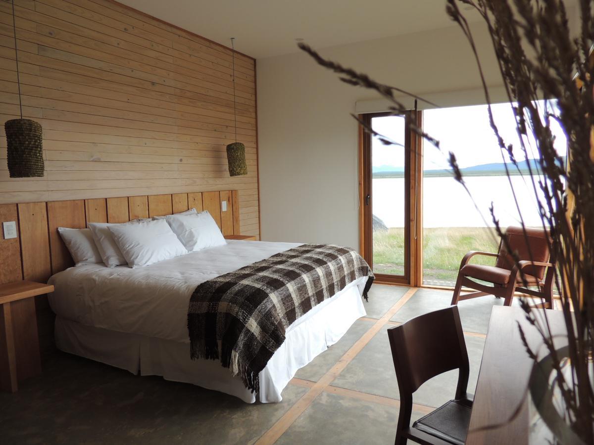 Hotel Simple Patagonia Puerto Natales Bagian luar foto