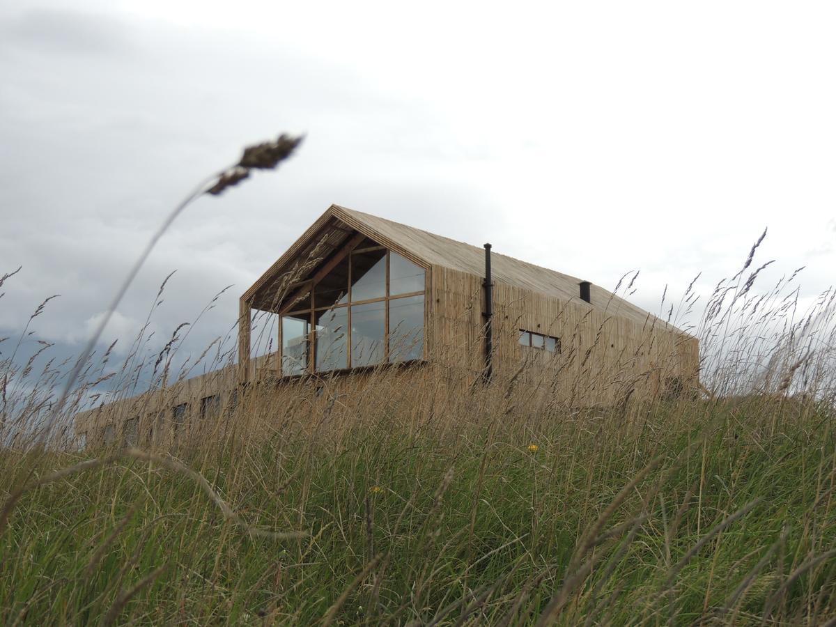 Hotel Simple Patagonia Puerto Natales Bagian luar foto
