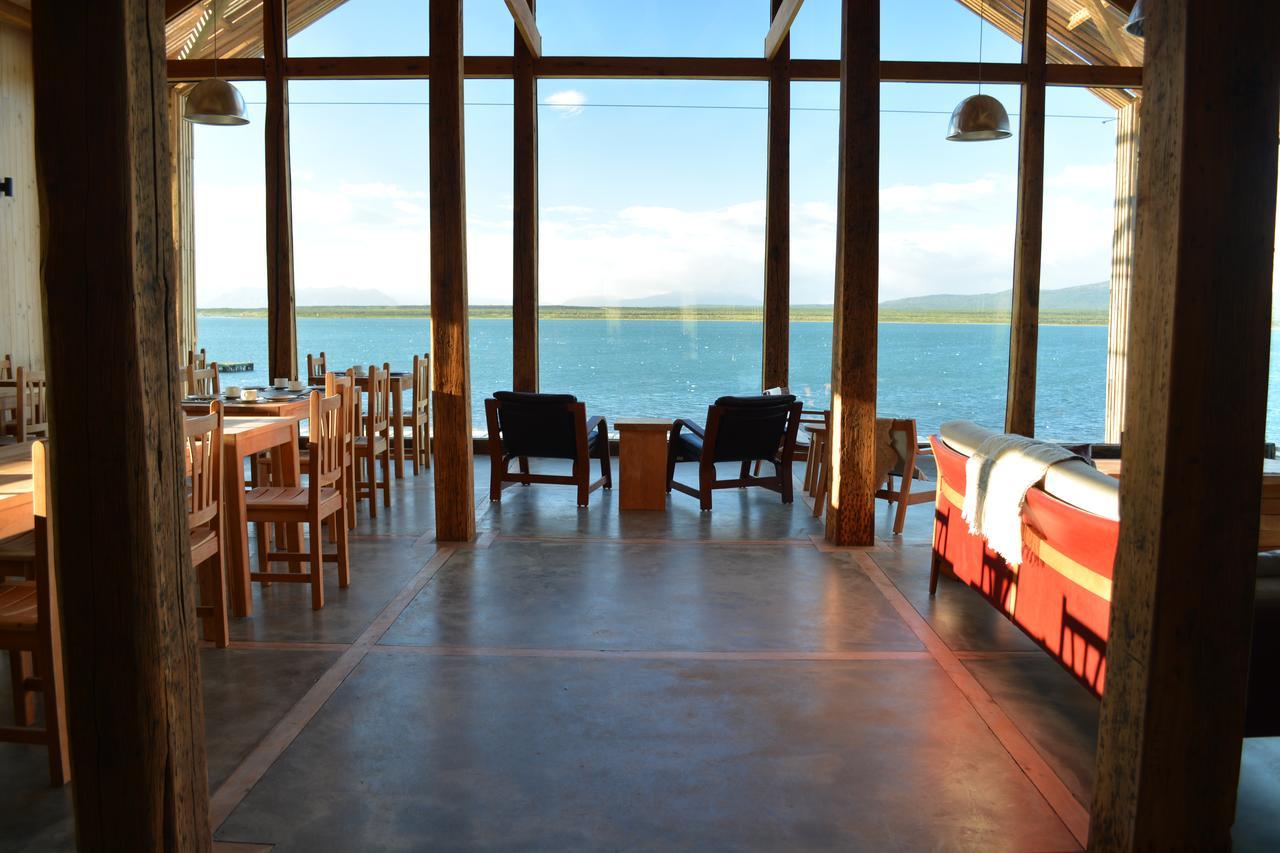 Hotel Simple Patagonia Puerto Natales Bagian luar foto